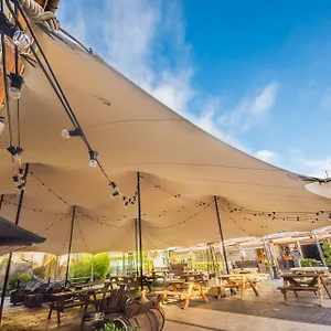 Court Yard Hotel