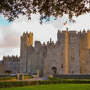 Kilkea Castle