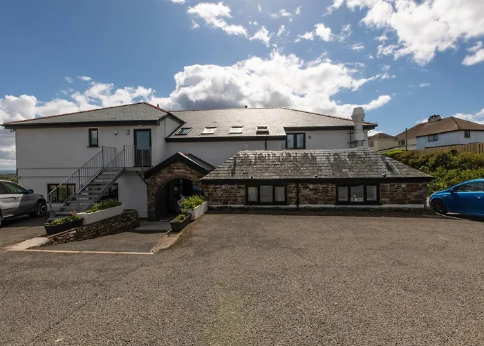 Finnygook Inn