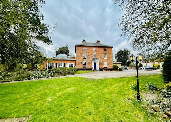 Lydney House Hotel Swaffham Sleeps 22