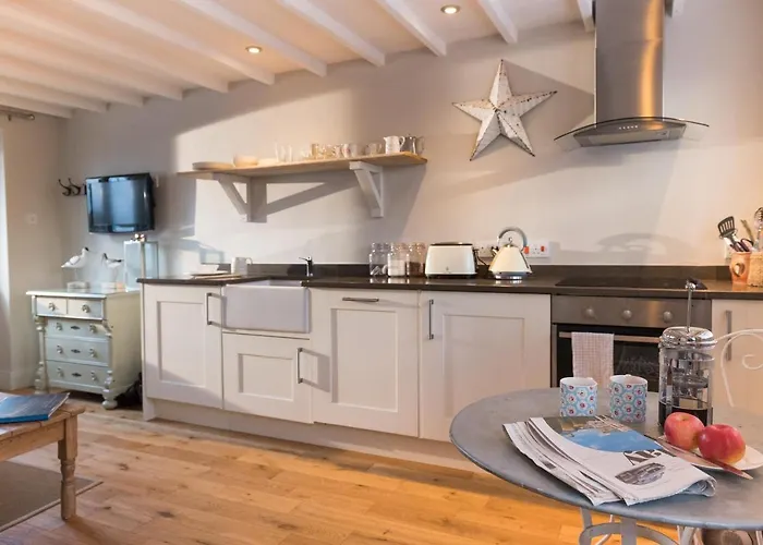 The Hideaway, Sleeps 2 In Wells Next-The-Sea!