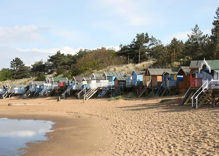 The Hideaway, Sleeps 2 In Wells Next-The-Sea!