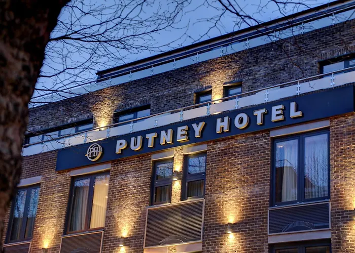 Putney Hotel