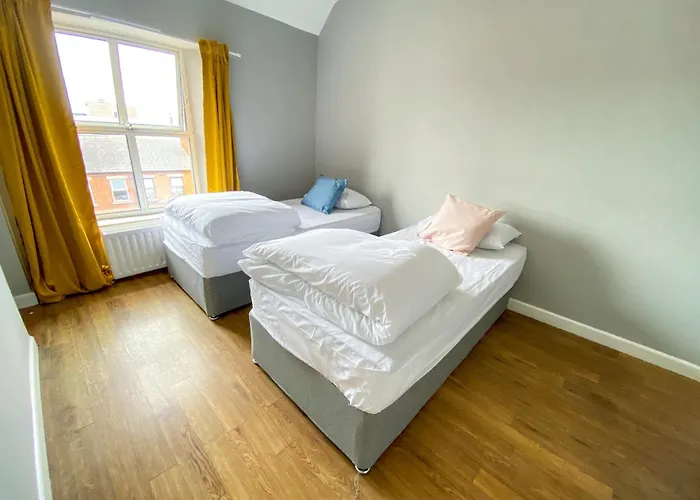 Leevin Stay Hostel