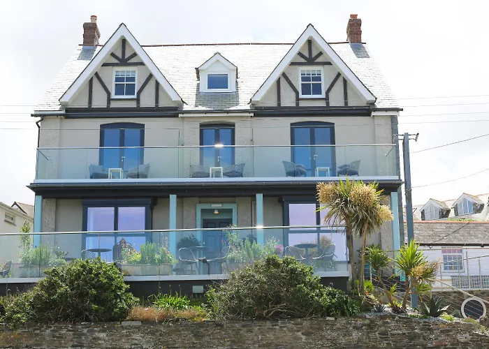 Outlaw'S Guest House