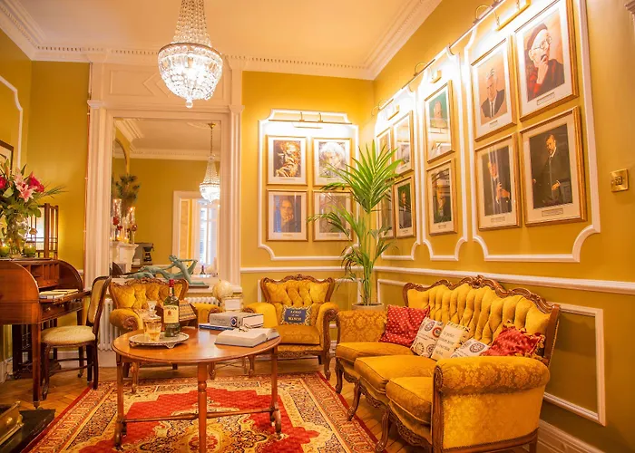 Kilronan House