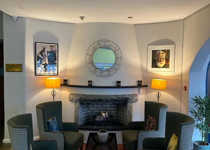 Alcock & Brown Hotel
