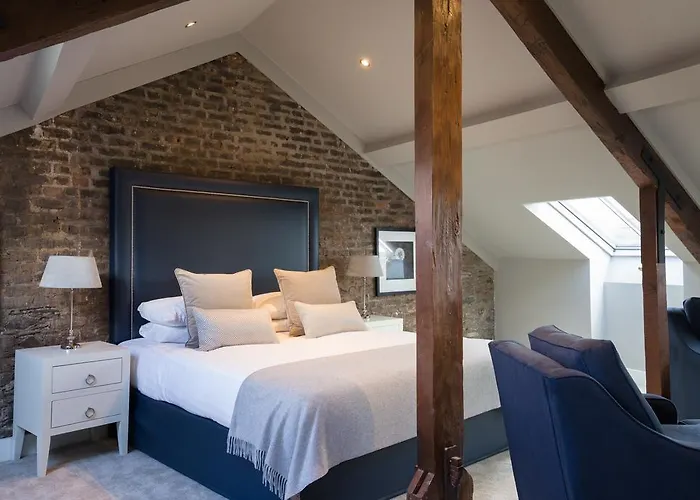 Giles Norman Gallery & Townhouse
