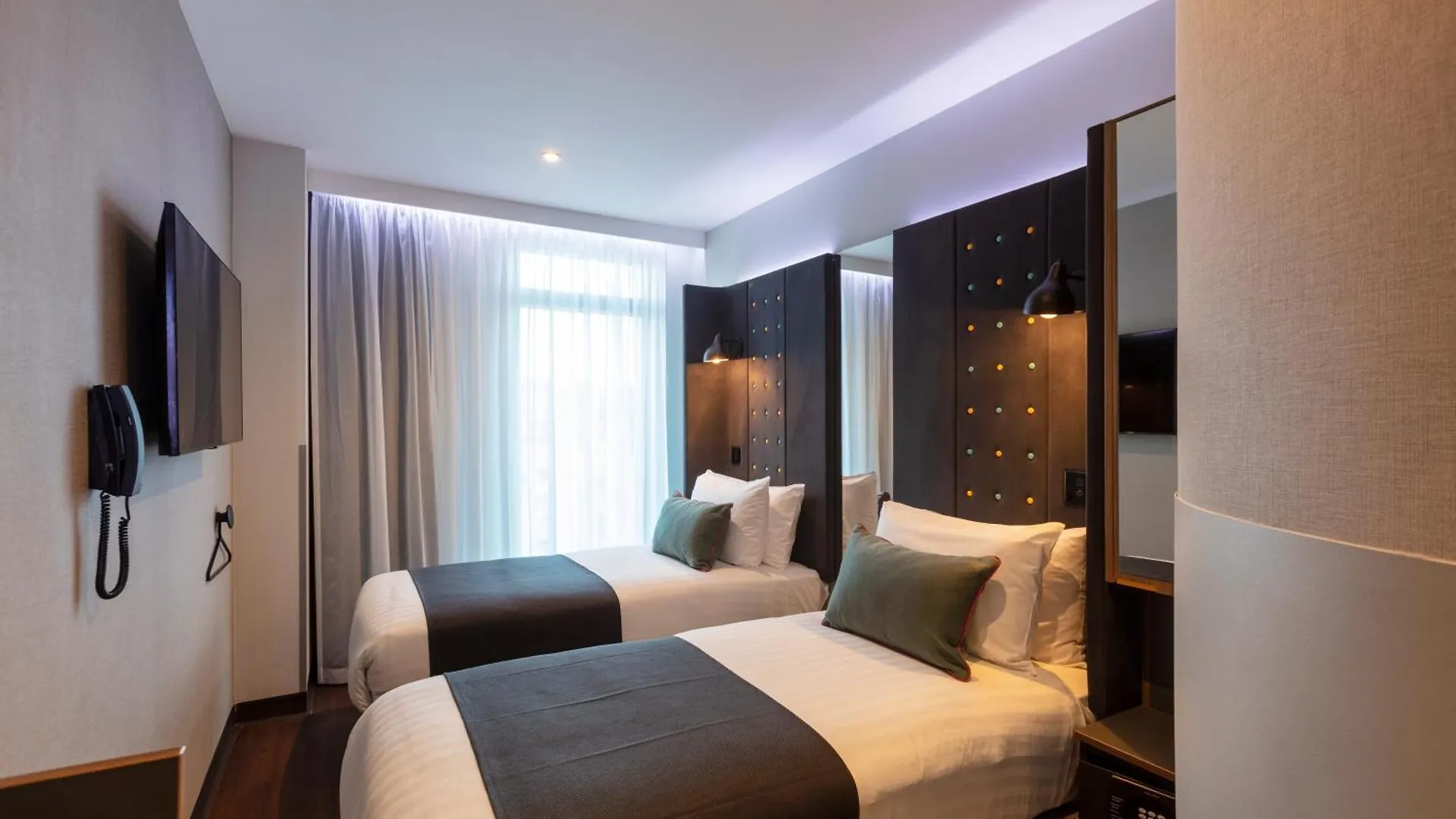 Staying Near Glasnevin Cemetery: 15 Central Dublin Hotels Compared