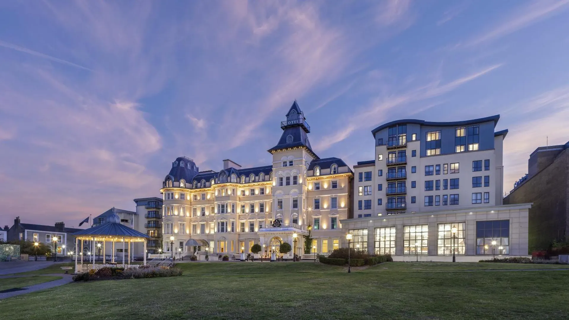 4 Family Hotels Near Iveagh Gardens Worth Booking in Dublin