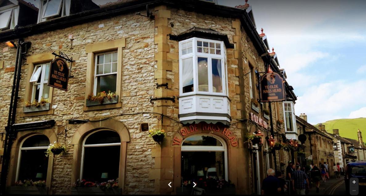 4 Hotels Near Stanage Edge Worth Booking as a Couple