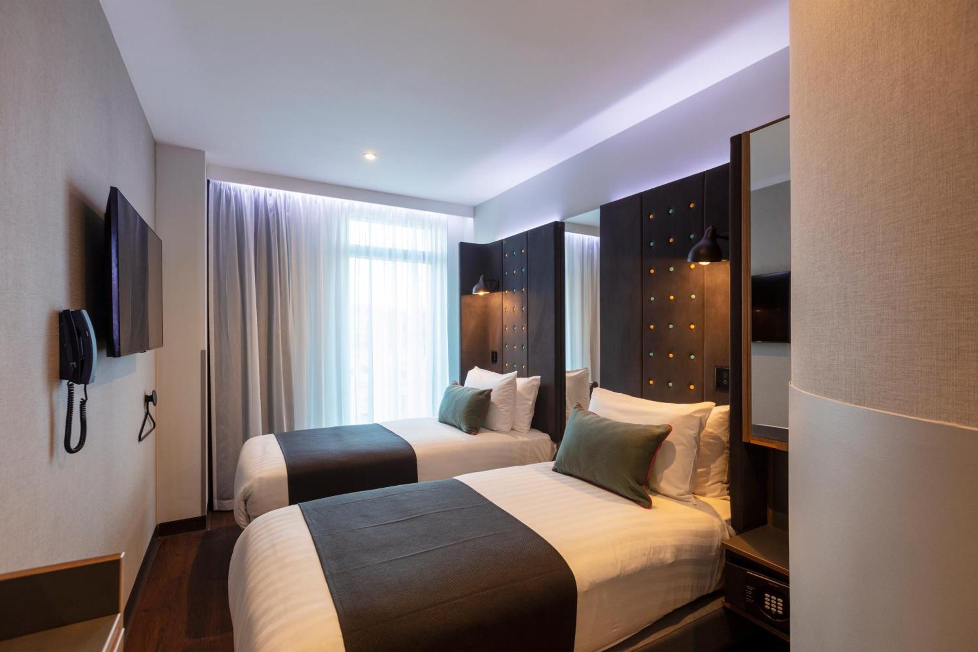 Staying Near Glasnevin Cemetery: 15 Central Dublin Hotels Compared