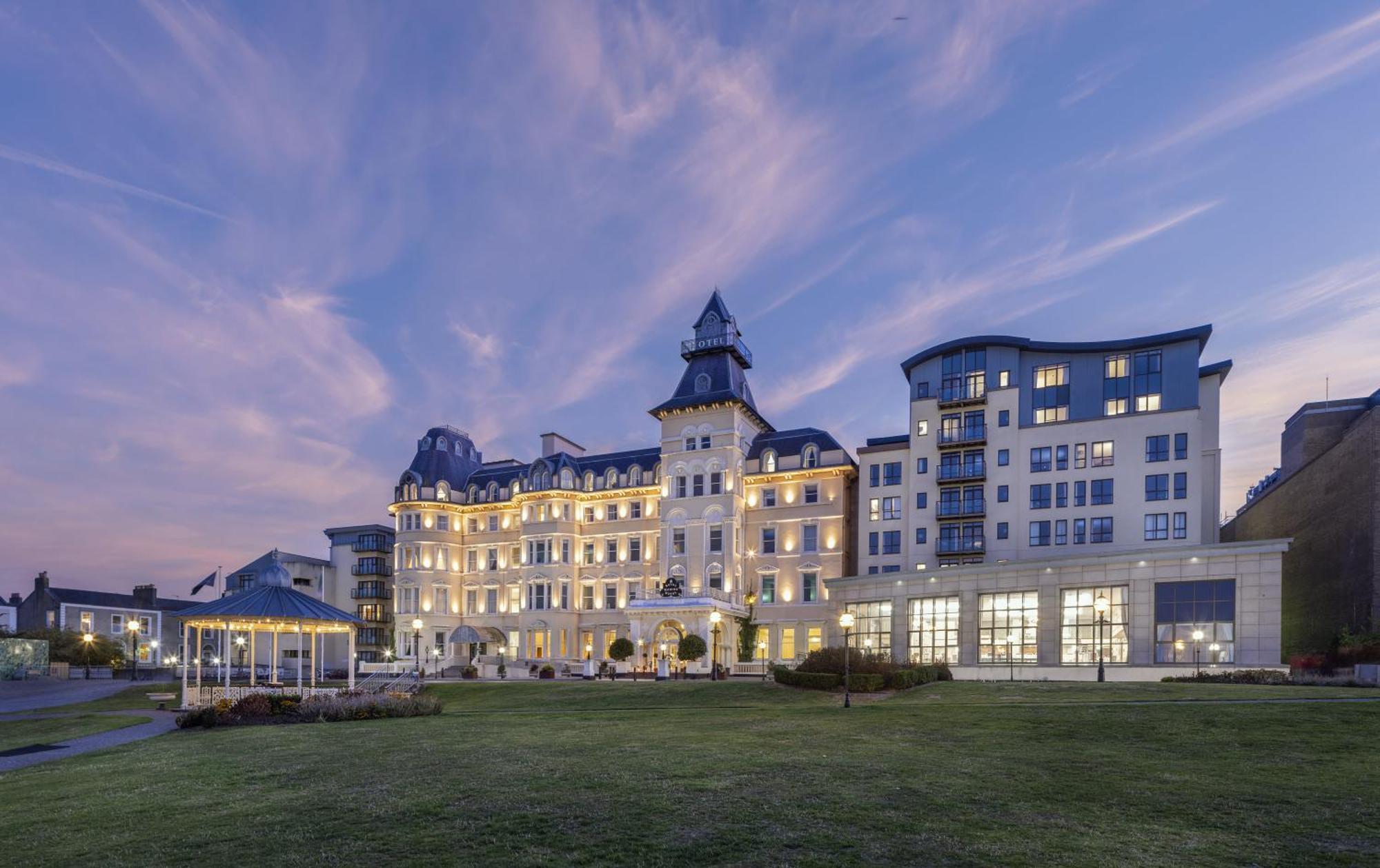 4 Family Hotels Near Iveagh Gardens Worth Booking in Dublin