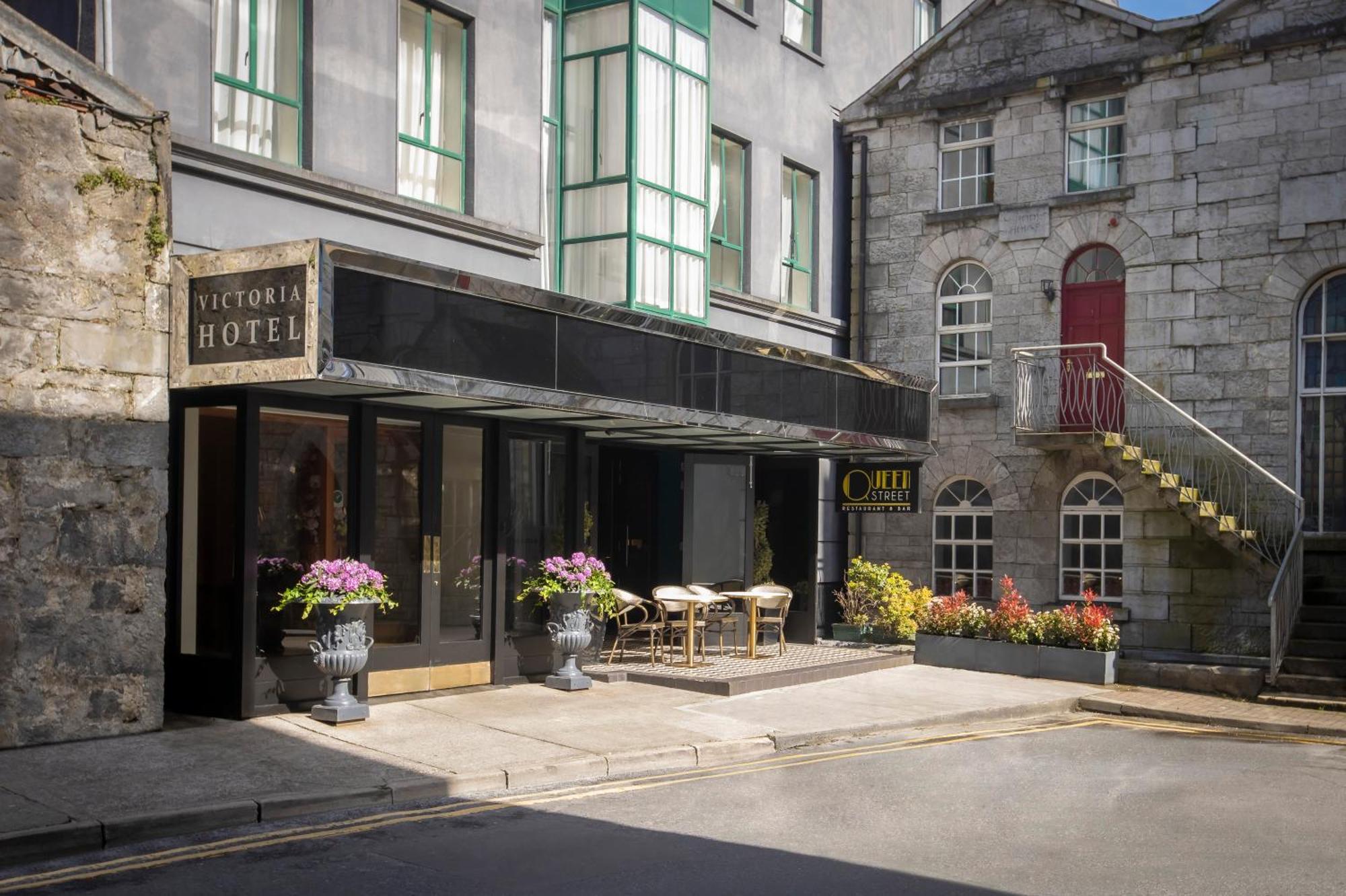 6 Central Galway Hotels Near Salmon Weir Bridge Worth Booking